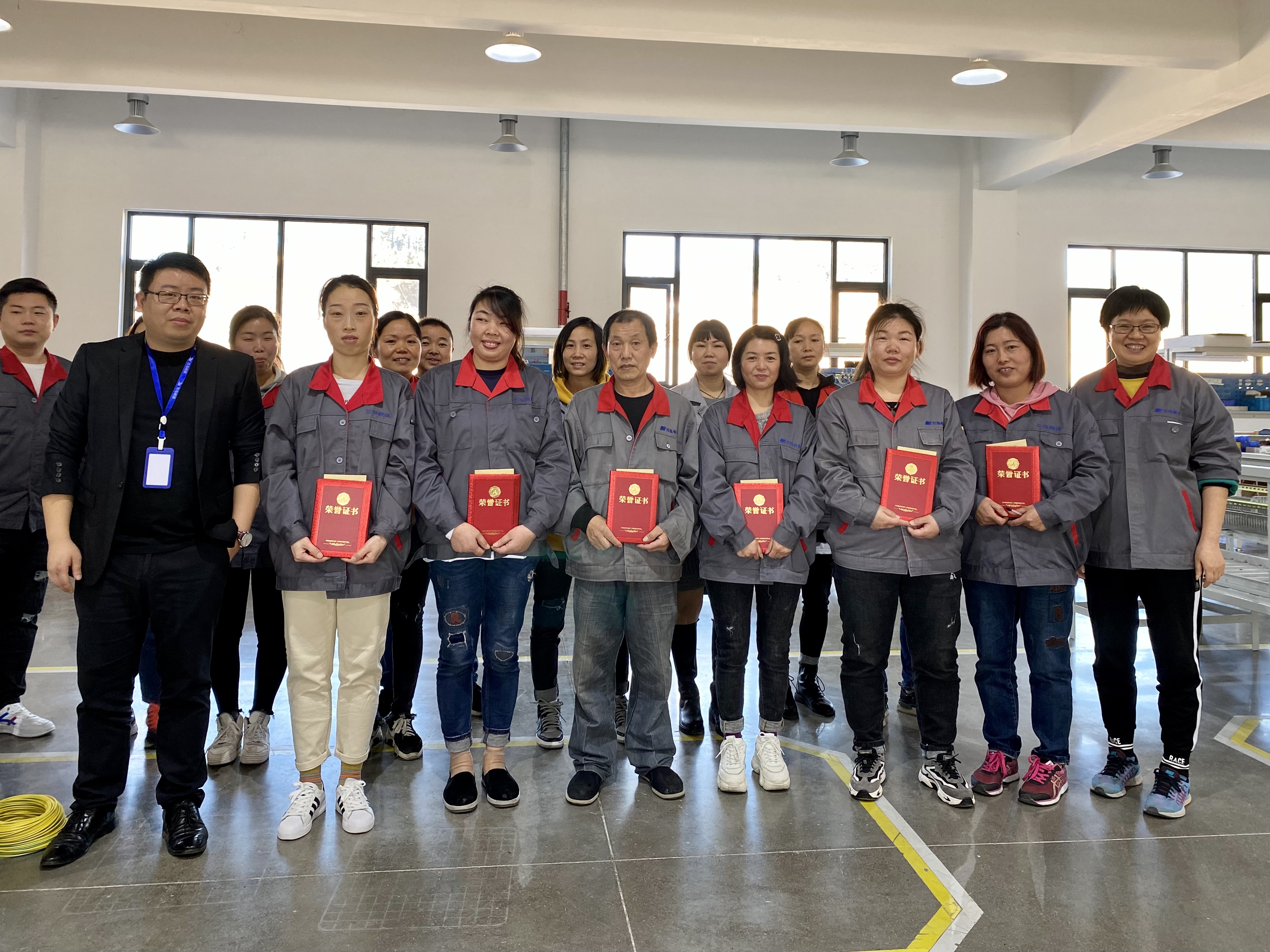 990a3a7b94220f52a6c26b964ff07f4